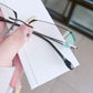 🔥50% KORTING🔍 Randloze Blauwlichtfilter Bril | Geavanceerde blauwlichtfilter technologie · 👓 Stijlvol randloos design · Perfect voor zowel casual als zakelijke gelegenheden